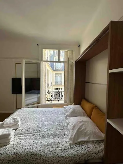 Apartment Au Coeur Des Champs Elysees Paris