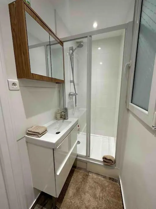 Au Coeur Des Champs Elysees Paris Appartement
